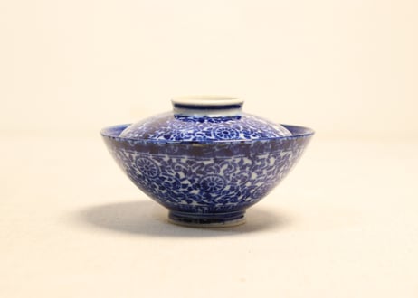明治前期紙刷菊と唐草文蓋茶碗