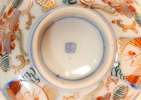明治後期～大正色絵鶴丸と牡丹図飯茶碗
