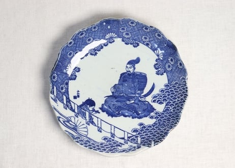 明治後期～大正銅判武者図9寸皿 山仁製 窯傷