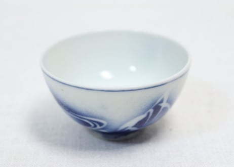 大正~昭和戦前吹き墨芦と水鳥図湯吞