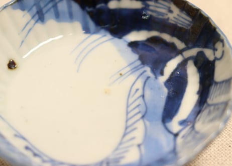 江戸後期染付ホラ貝図縁立ち豆皿
