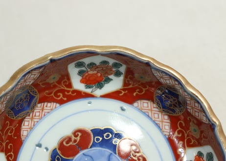 江戸幕末色絵牡丹と青玉図通り物なます皿　染料飛び,窯傷