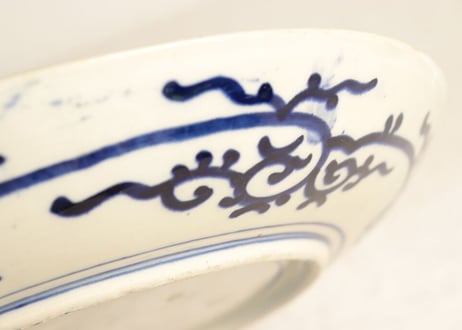 明治前期紙刷窓絵に山水と草花図一尺一寸皿