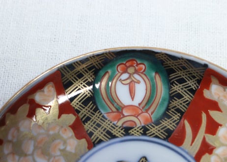 明治前期色絵桃と六方に花図小皿