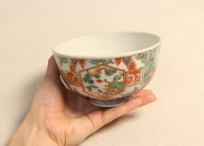 茶碗 「色絵 牡丹」 古伊万里 色絵 蝶に牡丹の図 りん茶碗 E883ASA