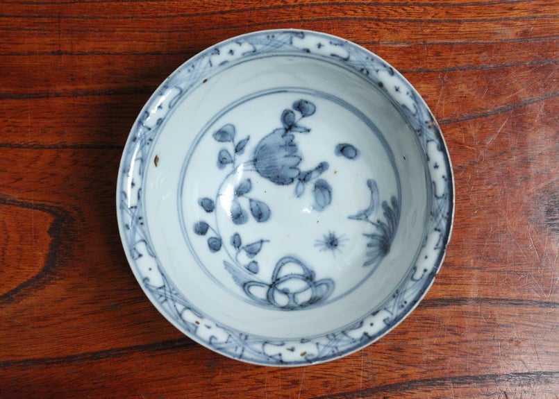 中国骨董 明代 青花 染付 龍紋皿 ショウ州 呉州染付 スワトウ 古染付 6寸皿