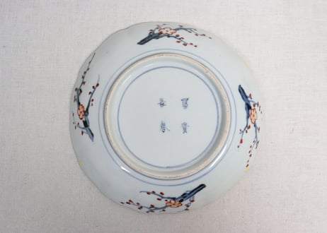 明治前期染付色絵八方に牡丹図７寸皿②ノミホツ,かたつき