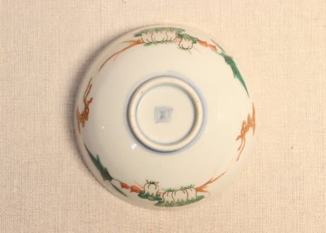 明治前期色絵菊に唐草と野菜図輪茶碗 5客組