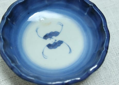 江戸後期瑠璃縁染付蝙蝠図豆皿5客組　１客窯傷、かたつき有り
