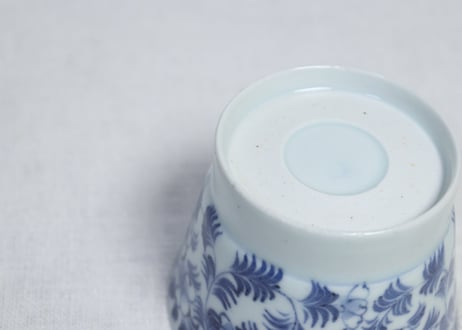 江戸後期染付枝垂桜図広東型猪口 小ホツ
