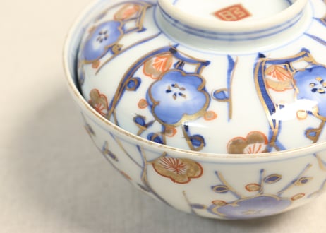 明治前期色絵梅図蓋茶碗