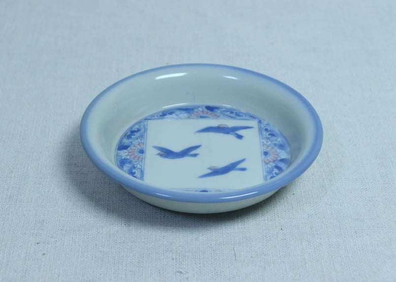 明治時代 安珍銅 夫婦岩図 飾り皿 明治時代 安珍銅 夫婦岩図 飾り皿