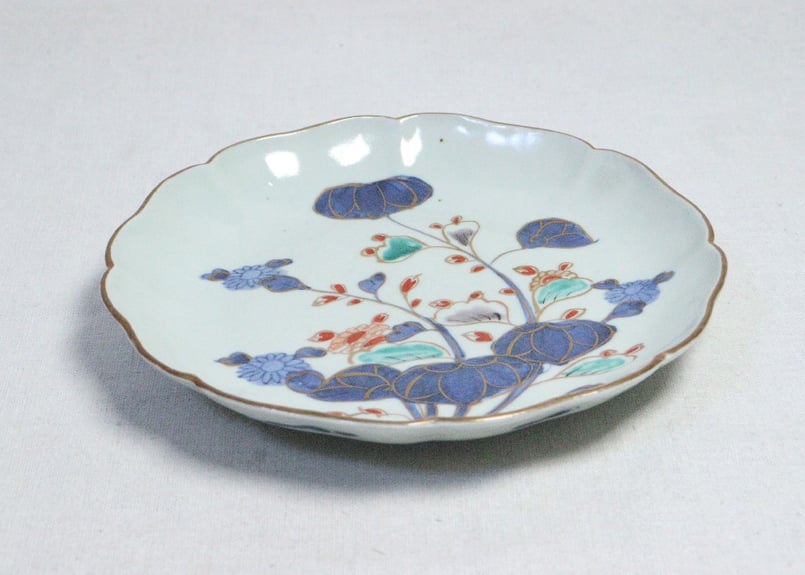 昭和初期 色絵『秋草野弁当団扇文』三つ足懐石大長皿(8客) 盛り皿豆長皿(8客) 色絵甕割唐子文八角皿｜佐賀県立 九州陶磁文化館