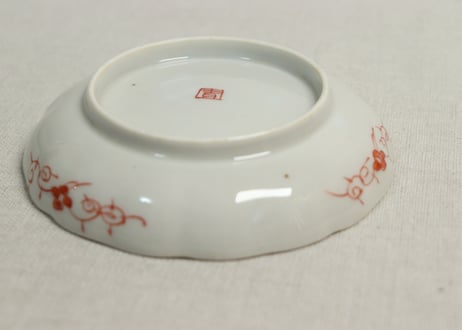 明治前期色絵三方菊図通り物小皿②ケムリ
