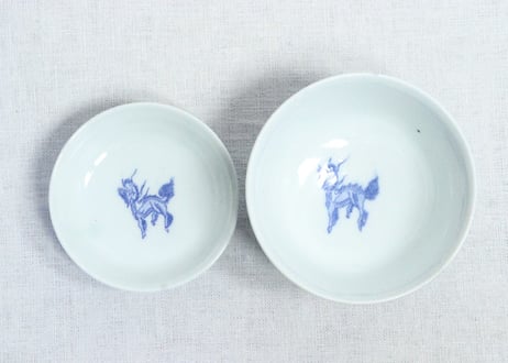明治後期～大正銅判麒麟と獅子牡丹図蓋茶碗