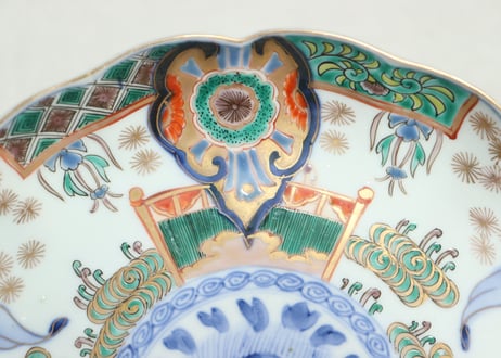 明治前期色絵獅子牡丹と人物図通り物7寸皿