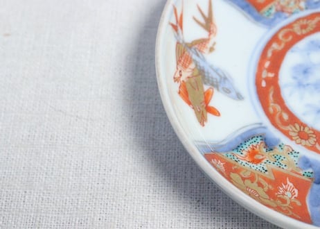 明治前期色絵三方に魚図小皿➁　薄め