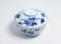 江戸後期染付柘榴と菊図蒸茶碗　フリモノ