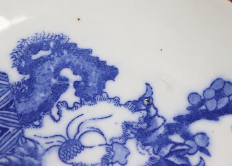明治後期～大正銅判獅子牡丹図イゲ縁８寸皿