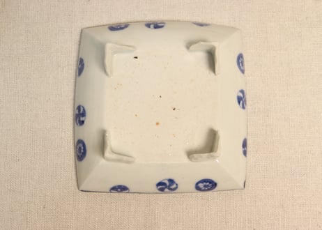明治前期色絵扇面に桐図四足角皿5客組　1客部分甘手、2客フリモノあり