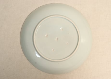江戸後期染付流水に菊図9寸皿①少かたつき