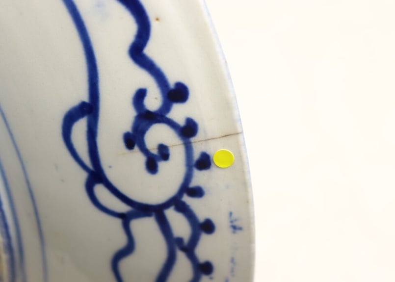 送料無料　幕末～明治　手書き達磨図小皿　径12.5ｃｍ 明治前期紙刷金太郎と熊図9.5寸皿 少甘手,アタリキズ,小ニュウ