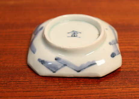 江戸中期紙刷古印判桜散らし図角豆皿①　小ホツ
