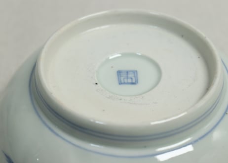江戸幕末色絵牡丹と青玉図通り物なます皿　染料飛び,窯傷