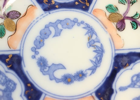 明治後期～大正銅判色絵花と宝尽くし図小皿