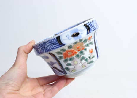 明治前期色絵牡丹と山水図蓋茶碗　5客組　小ニュウ有り