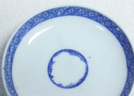 明治後期～大正銅判蝶図飯茶碗