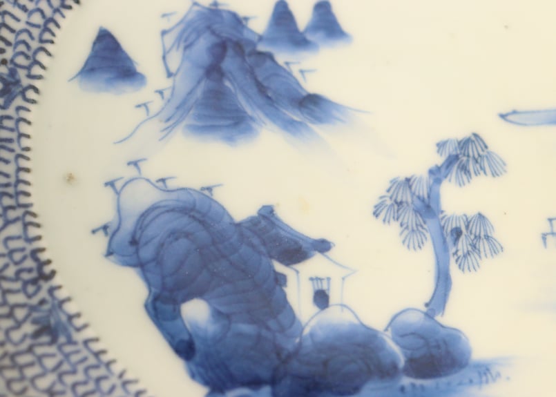 江戸幕末染付山水に微塵唐草図5寸皿④ノミホツ | 吉祥寺PukuPuku