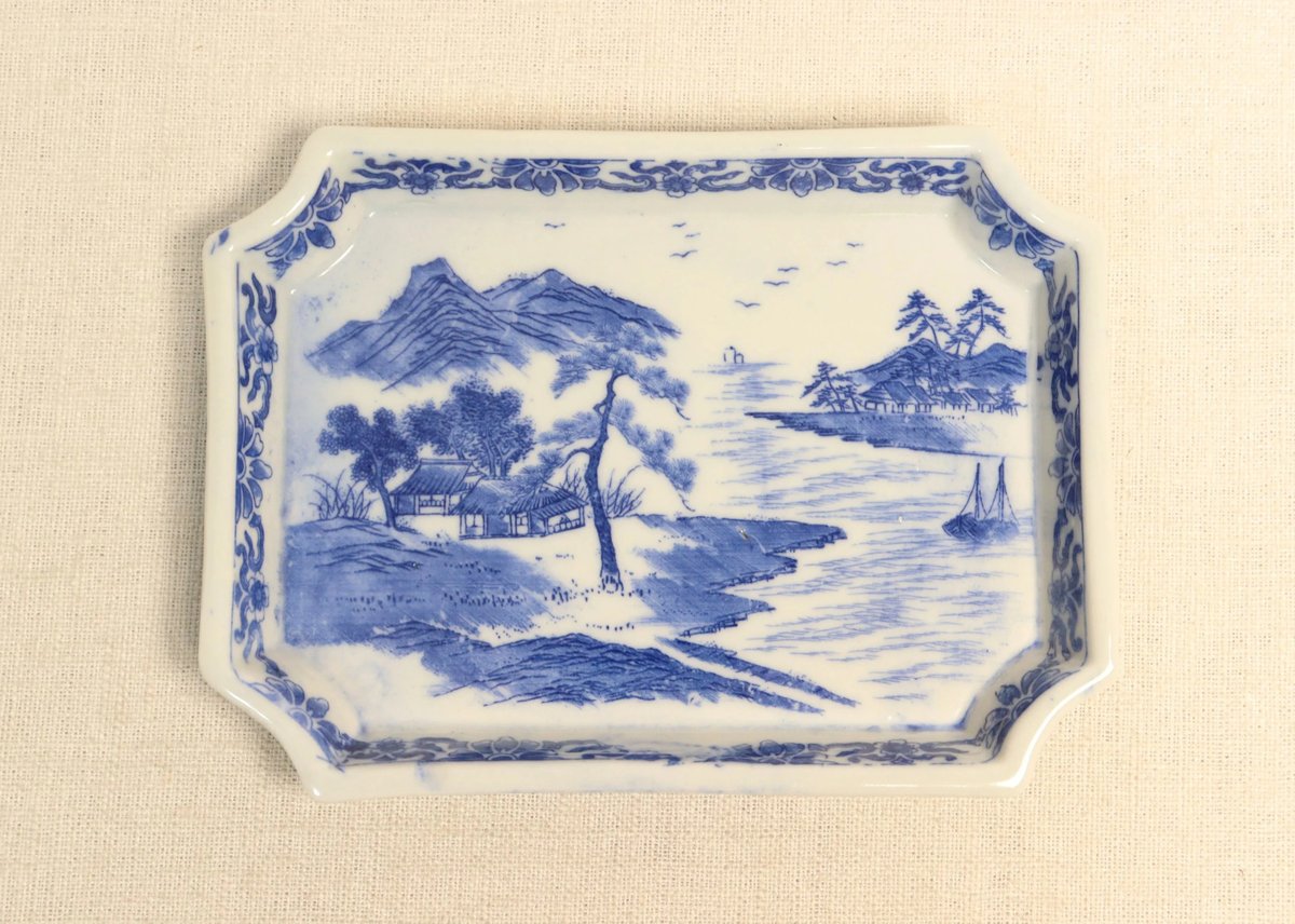 角皿 大明壽靖年製 染付 龍 名家 蔵出し 江戸後期 明治 大正 角皿 大明壽靖年製 染付 龍 名家 蔵出し 江戸後期 明治 大正