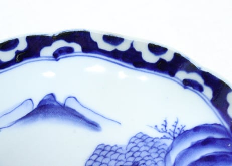 明治後期～大正染付山水図花柄縁7寸皿