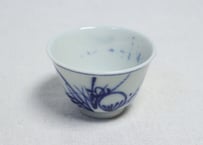 明治前期染付草花図煎茶碗
