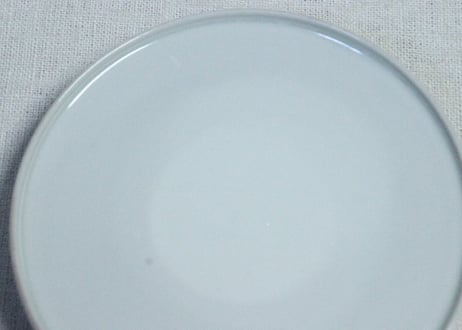 明治前期色絵菊と蝶図蒸茶碗　フリモノ