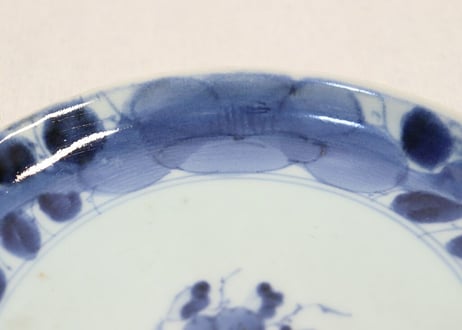 江戸中期染付牡丹と椿図6寸皿 がたつき,ノミホツ直し