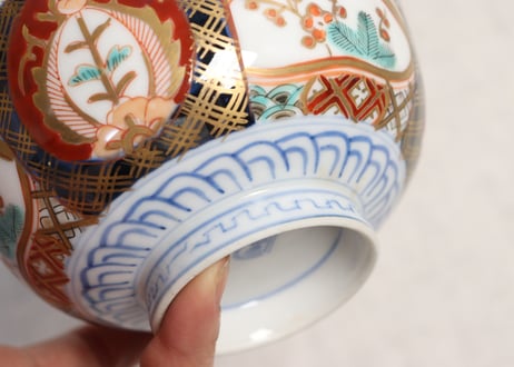 明治前期色絵桃と六方に松竹梅と牡丹図通り物蒸茶碗