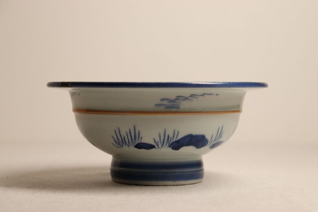 骨董品 染付 魚四匹図 盃洗 江戸後期染付魚三匹図盃洗 | 吉祥寺PukuPuku