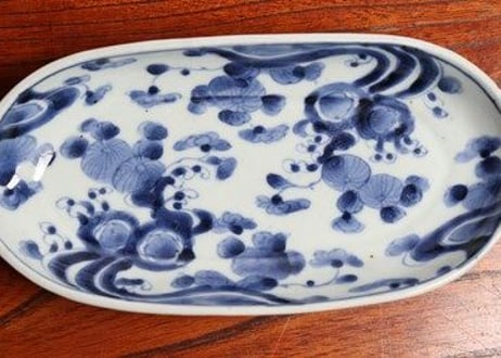 江戸中期染付流水に菊図舟形皿②