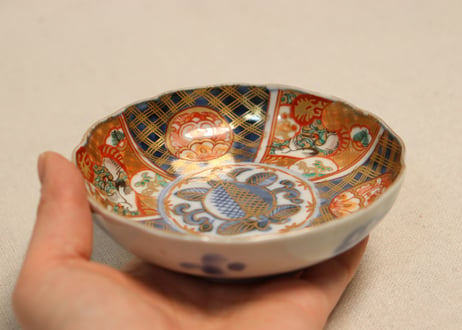 明治前期色絵桃と鶴図通り物小皿①