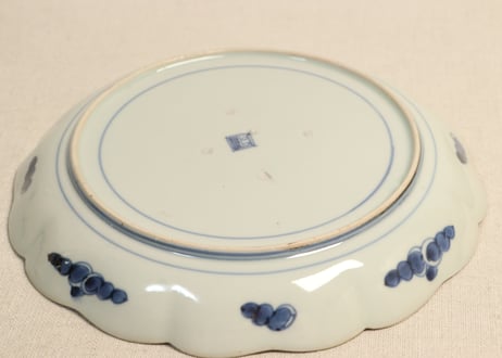 江戸中期色絵桐に蔦花図7寸皿③黒点