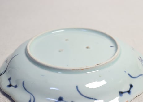 江戸後期染付山水図輪花縁7寸皿