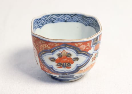 明治前期色絵四方に椿と萩図入隅角向付 高台ホツ