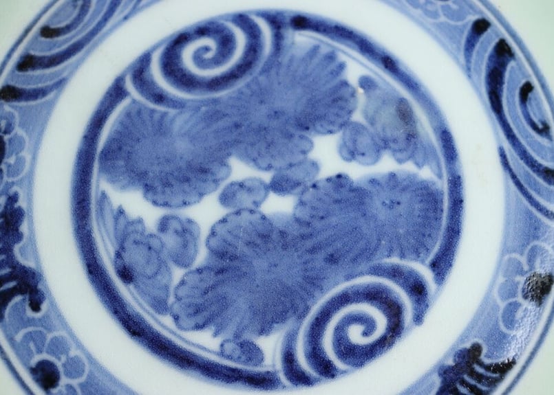 江戸中期島津献上品肥前官調蔵製品特製輪花向付鉢染付青磁