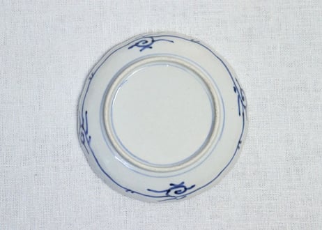 明治前期色絵三方に菊図小皿②　甘手,見込み薄め