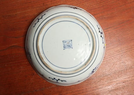 江戸中期染付貝と牡丹図6寸皿(くらわんか手) 窯傷