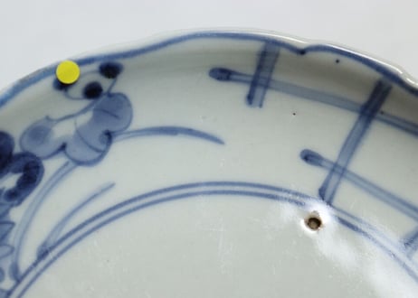江戸中期染付二方に菊図6寸皿 ムシクイ,フリモノ