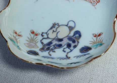 江戸中期色絵馬図四弁通り物小皿 　5客組