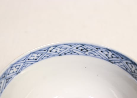 明治前期色絵芭蕉と亀甲図飯茶碗 釉剥げ
